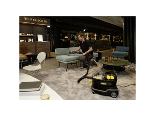 Моющий пылесос Karcher Puzzi 8/1